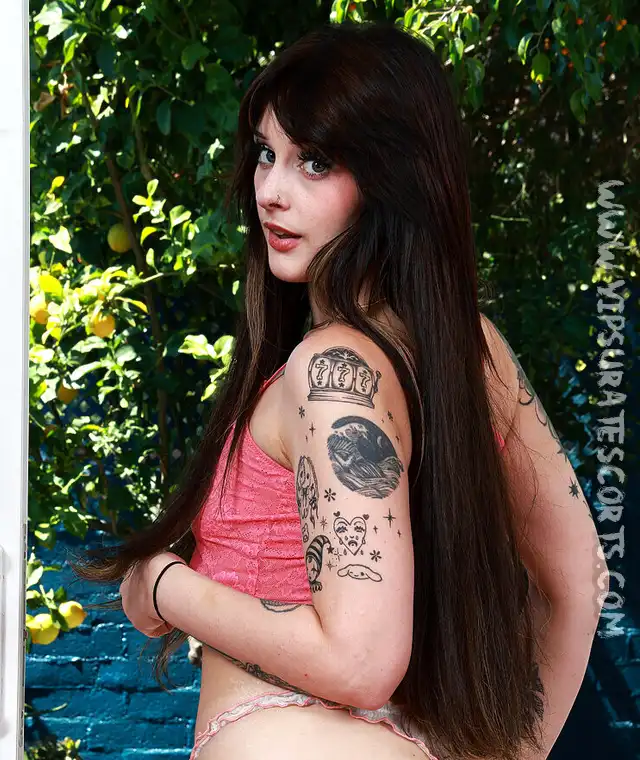 high profile Call Girls in Noida